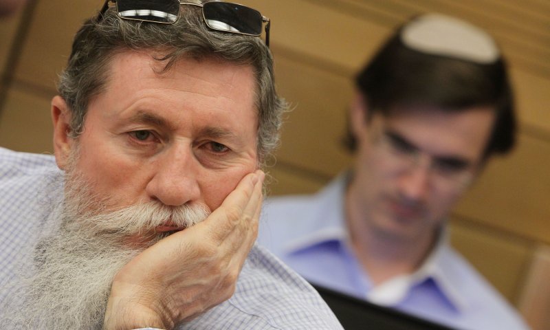 הזיגזג של כצל'ה: פתאום הוא תומך בבית היהודי