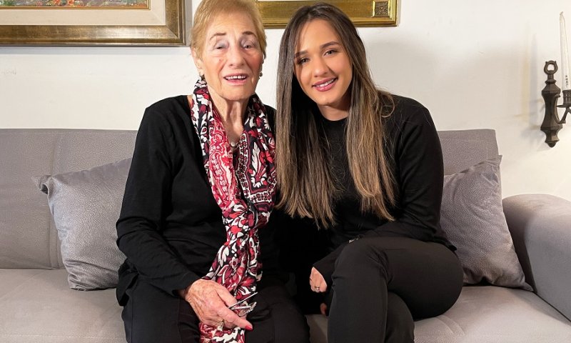 עדן בן זקן וניצולת השואה, אילנה קליין, בשיר מרגש