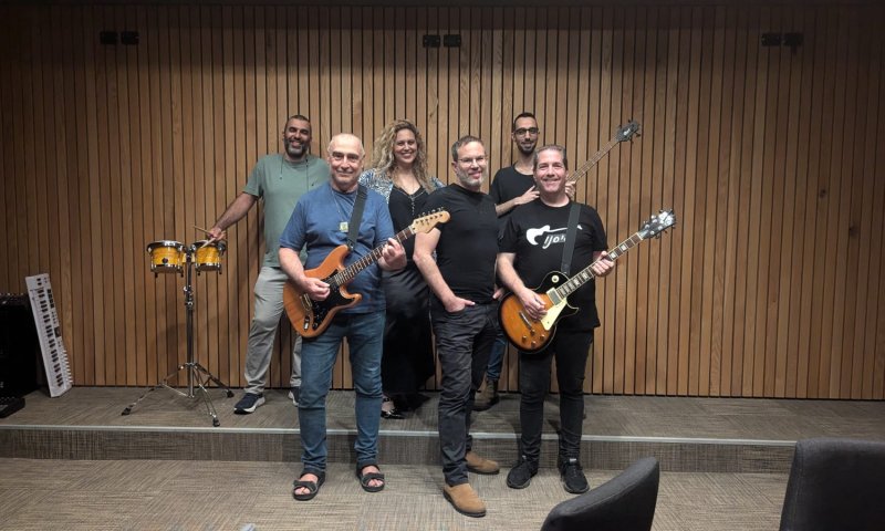 הגיסים בשיר מחאה: "זה לא סרט, זה הבן שלך בעזה" | ראיון