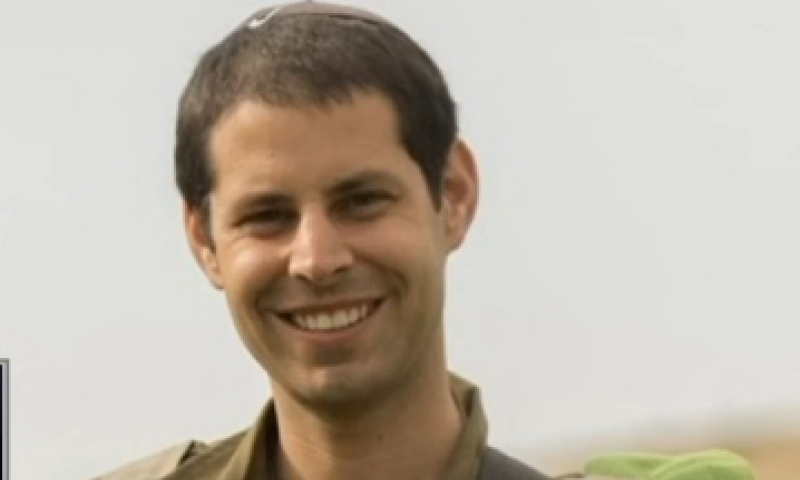 לחץ על המג"ד הסרוג לוותר על תפקידו