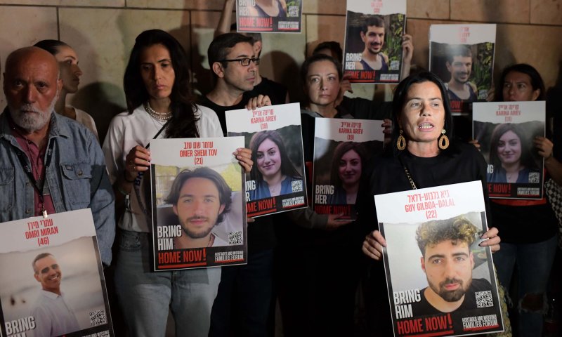 פרטים נוספים: חמאס ישחרר בכל יום 10 חטופים