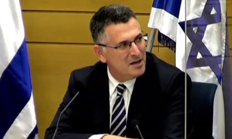 גדעון סער עוקץ את ימינה: "אני מבין שאתם במצוקה"
