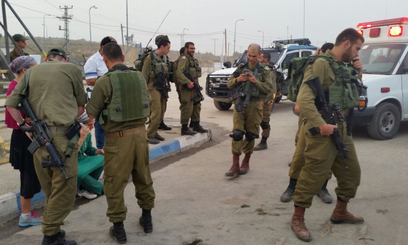 מחבלים פתחו באש לעבר רכב ישראלי בשומרון