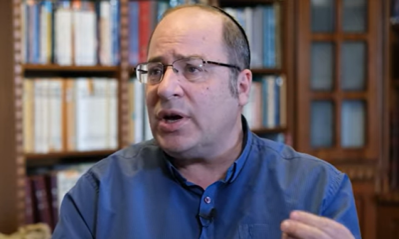 הרב אמנון בזק על שם המבצע החדש: "אין דבר כזה"