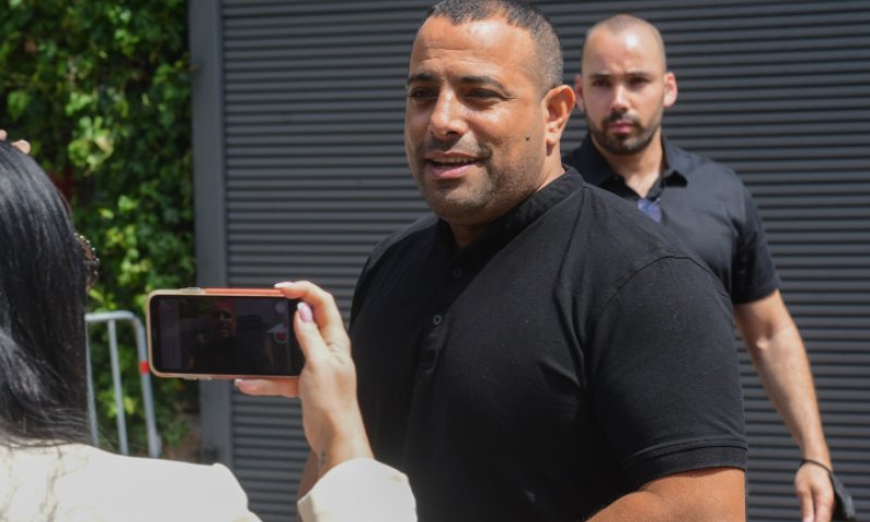 גורמים בלשכת בנט: קארה בובה על חוט של שקד