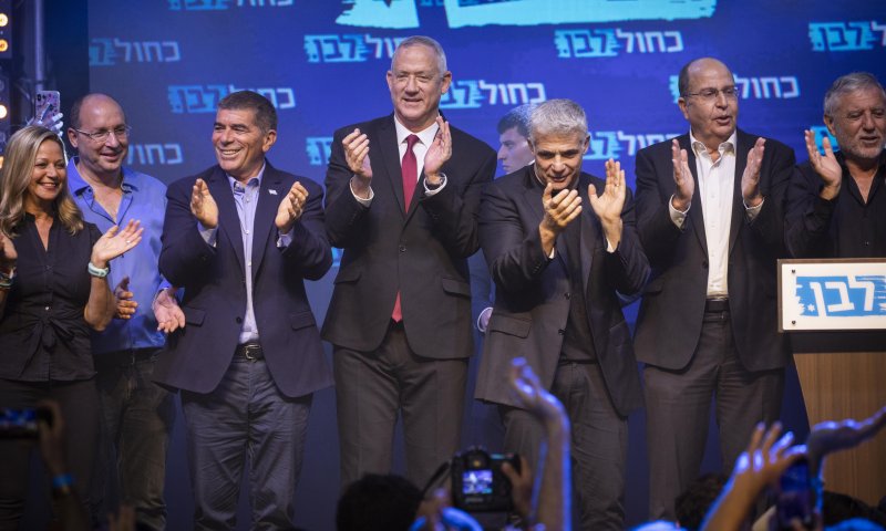 קורע: כך הרשת הגיבה לפירוק של כחול לבן