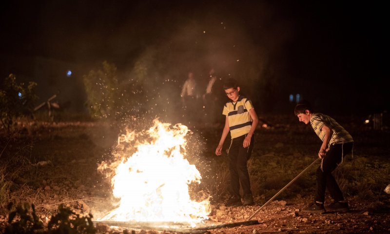 מסתמן: סגר בל"ג בעומר, תיאסר הדלקת מדורות