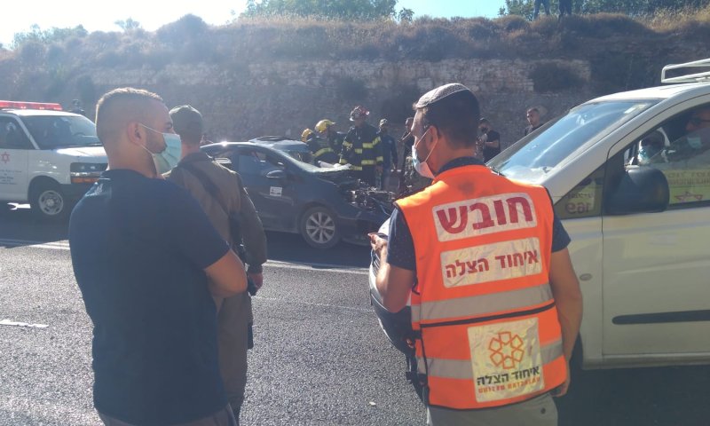 הרוג ופצוע קל בתאונת דרכים מחוץ לנווה דניאל
