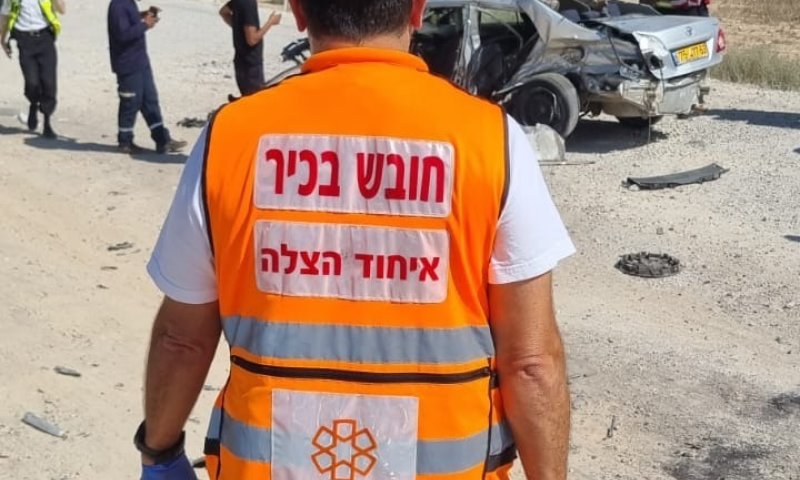 תל ערד: נהג רכב הדרדר לתעלה ונפצע קשה