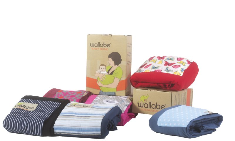 תיק החתלה רב שימושי ומנשא המקנה תחושה עוברית