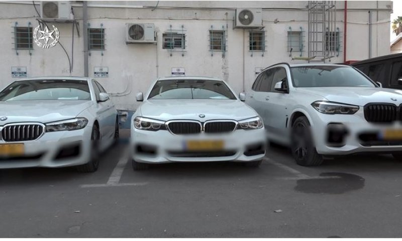 צפו: המשטרה פשטה על בתי עבריינים כבדים