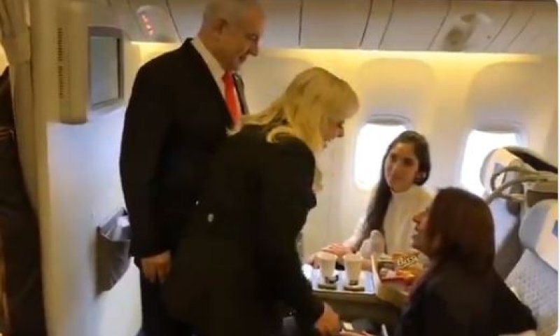 נתניהו מתבדח עם נעמה יששכר: "אין תחנות ביניים"