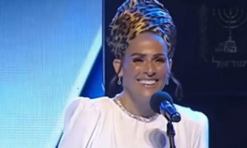 "הכיסוי של לינור אברג'יל- סמל לדיכוי של שלטון רבני"