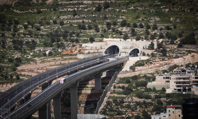 מחשש לאירוע ביטחוני: כביש לכיוון ירושלים נסגר לתנועה
