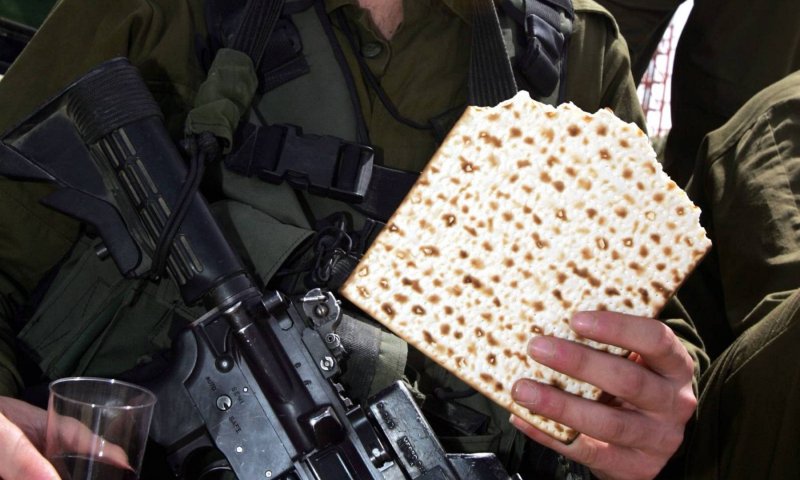 המדינה לבג"ץ: אין לאשר הכנסת חמץ לבסיסי צה"ל