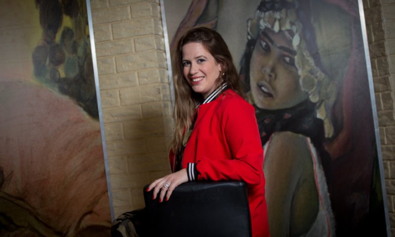 אשת התקשורת הסרוגה מצטרפת לישראל היום