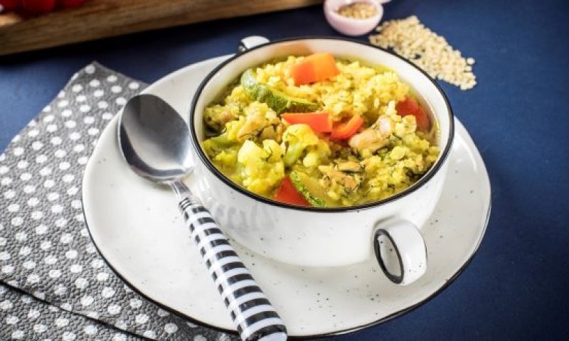 מתגעגעים לחורף? מתכון למרק שהוא ארוחה שלמה