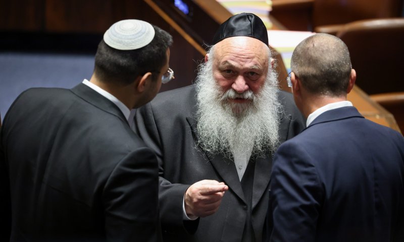 עיתון 'המודיע' לליכוד: בלי חוק הגיוס אין קואליציה