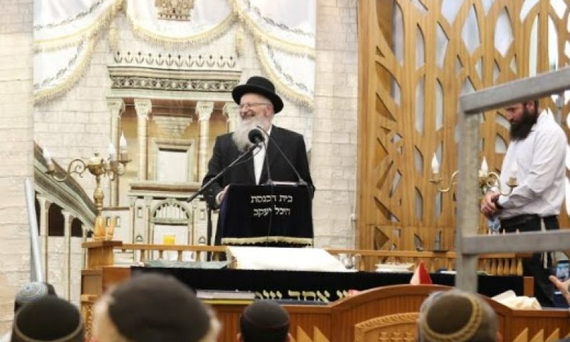 צפו: שיעורו השבועי של הרב שמואל אליהו