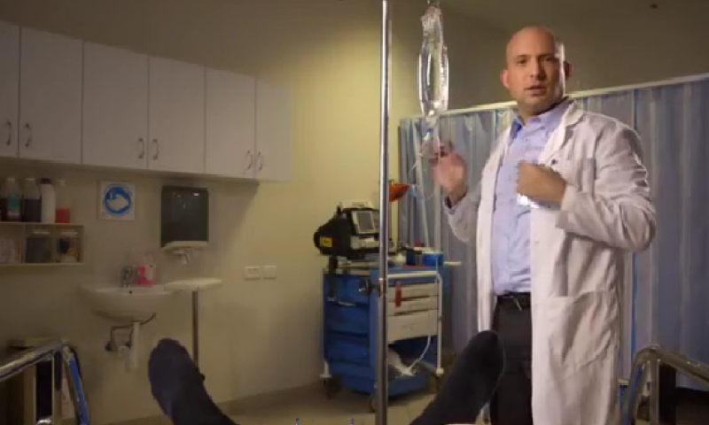 בנט: "אני לא דוקטור, אני רק אח". צפו