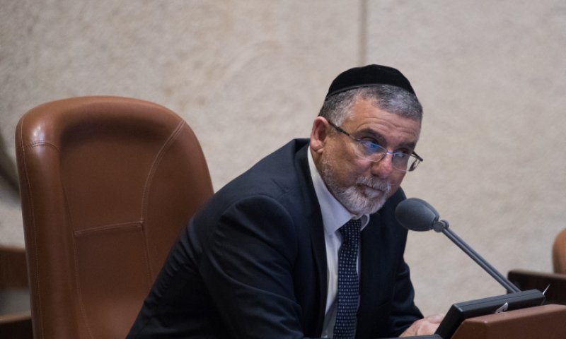 השר יצחק וקנין: "יש פה ציד מכשפות כנגד נתניהו"