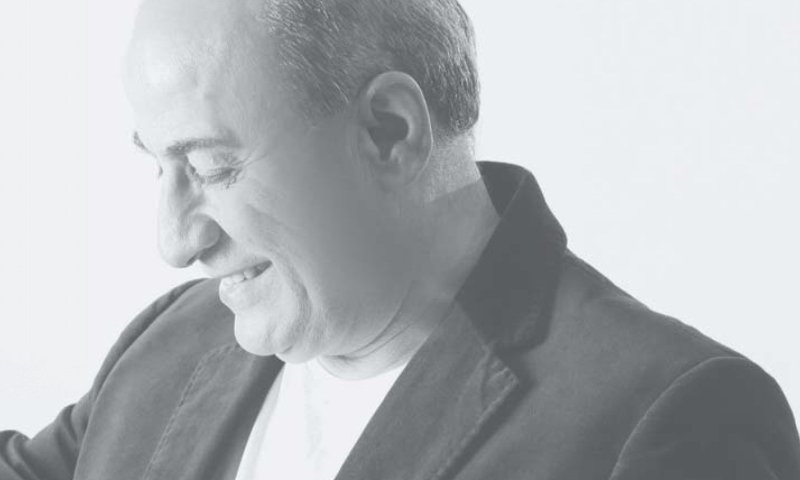 מודה לה' על הנס: איציק קלה משיק סינגל חדש&bull; צפו