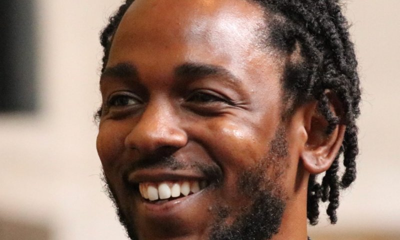 קנדריק לאמאר הוא המנצח הגדול של טקס הגראמי 2025