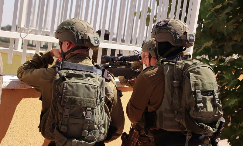 צה"ל הוקפץ לחדירה בגבול, ומצא שני צנחנים חובבים