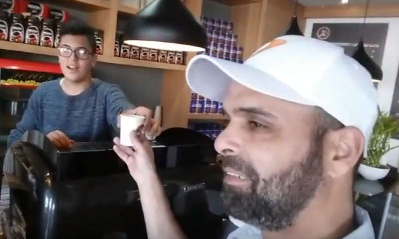 צפו: עזרי טובי משיב למגיש הטלויזיה השמאלני