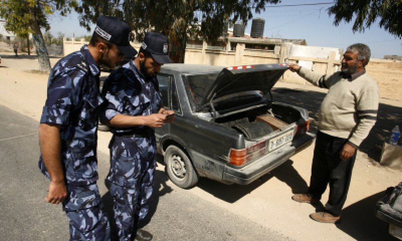 בן גביר חסם והסגיר שיירה של שוטרים פלסטינים