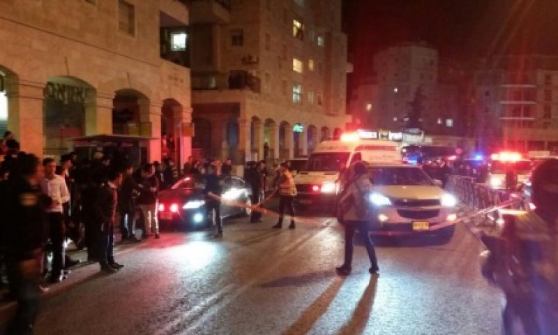 ארבעה פצועים בפיגוע דריסה ודקירה בירושלים