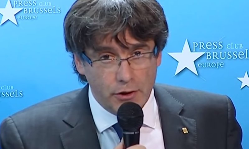 נשיא קטלוניה המודח הסגיר את עצמו למשטרת בלגיה