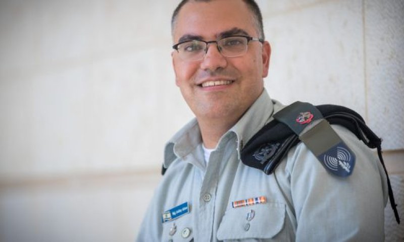 אחרי התקיפה בתימן: דובר צה"ל בערבית מסתלבט על החות'ים