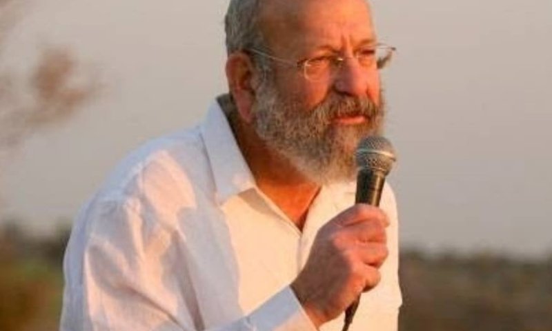 זכיתי לקבל משלוח מנות מהרב אלישע וישליצקי זצ"ל