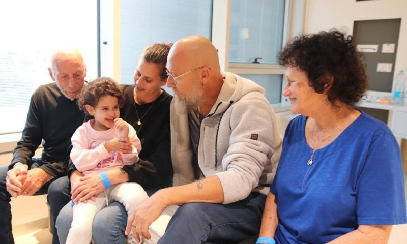 יתומת אסון ורסאי במכתב לאביגיל שאיבדה את הוריה