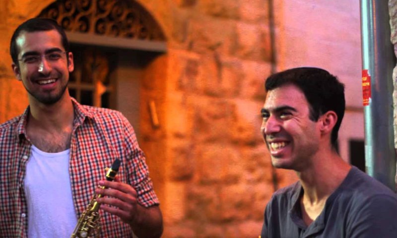 מתכוננים לאלול: עידו פורטל ורועי אמיר בביצוע מיוחד