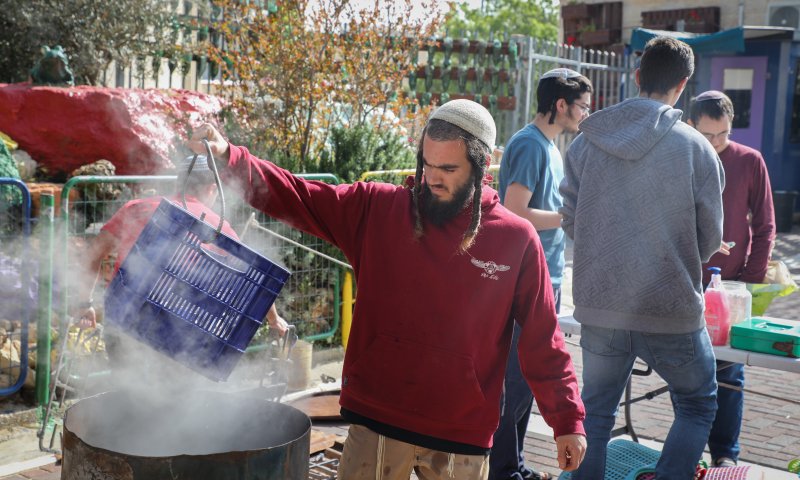 הלכות הגעלת כלים וניקיון הבית לפסח לפי כל העדות