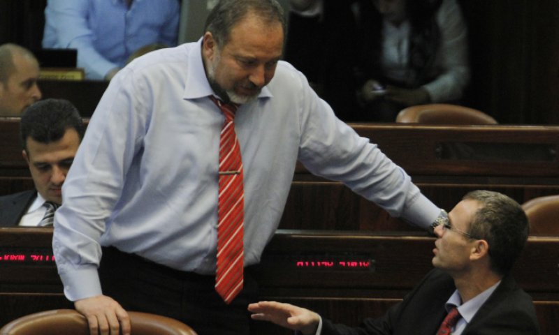 לוין חשף את דרישות ישראל ביתנו; ליברמן: "שקרן"