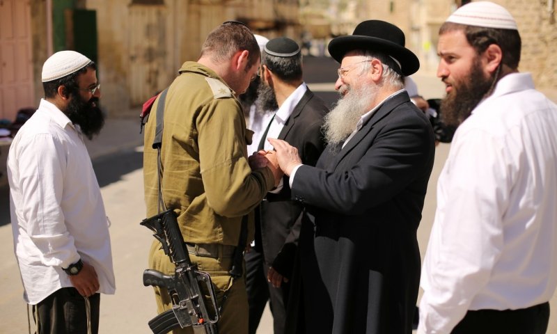 לשכת הרב שמואל אליהו: ליברמן מסית ומשקר במודע