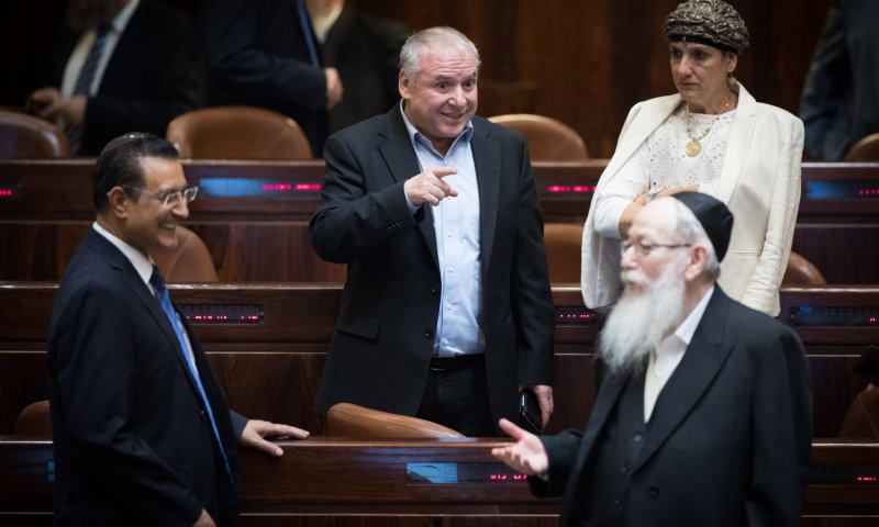 בקואליציה מאיימים: במידה "ואין תקציב- יש בחירות"