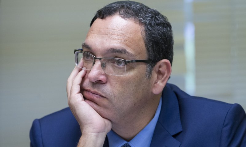 הרב פירון תוקף את 'יש עתיד': תפסיקו לרמות אותנו