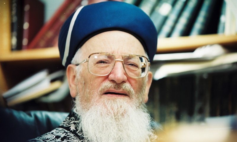 הרב מרדכי אליהו זצ"ל: "אנחנו לא צריכים לפחד"