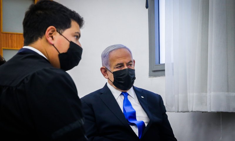 האם נתניהו ניהל מו"מ עם מנדלבליט לעסקת טיעון?