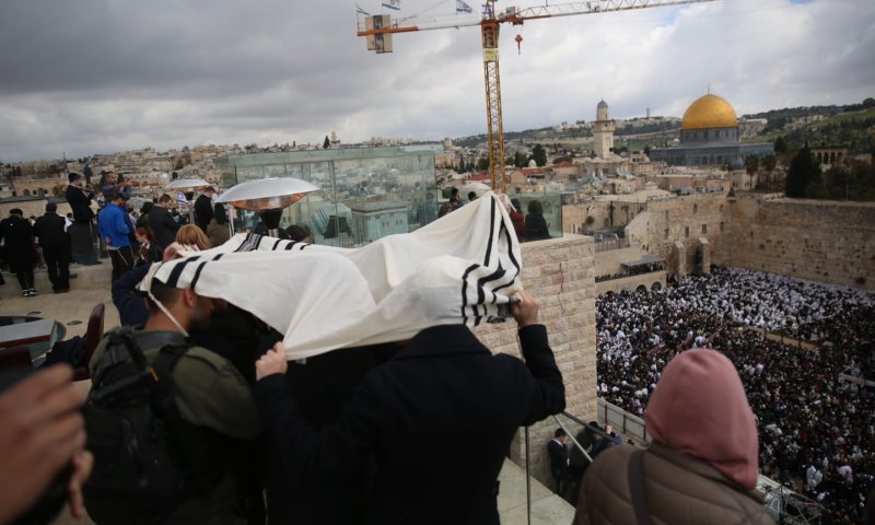 מרהיב: 100 אלף איש בברכת כוהנים בכותל. גלריה