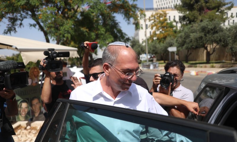 לא סגר את הדלת? ניר אורבך נערך לשלב הבא