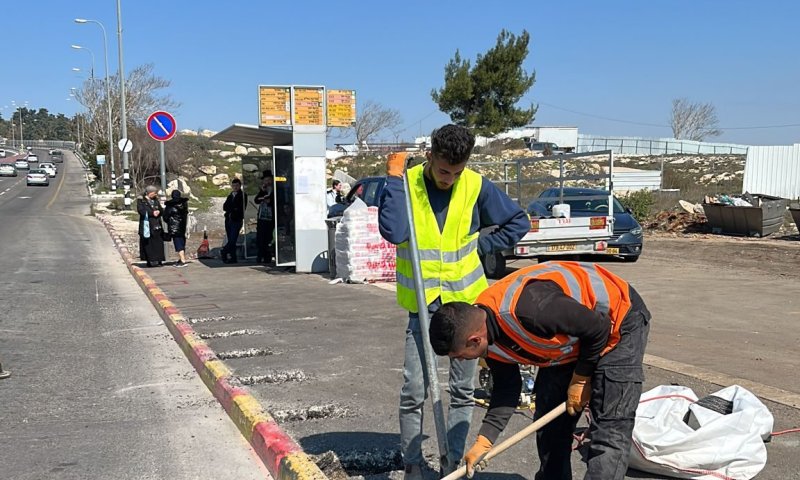 אחרי הפיגוע: 300 תחנות אוטובוס ימוגנו בירושלים