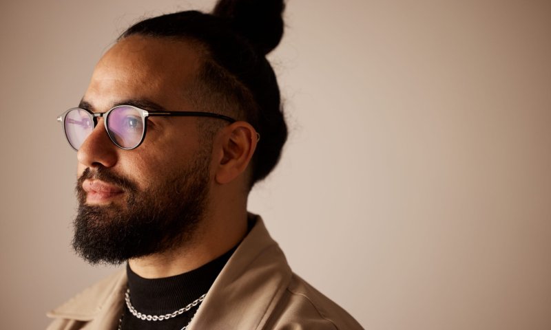 "מרחב מוגן ללב": השיר החדש של בניה ברבי שכובש את הלב