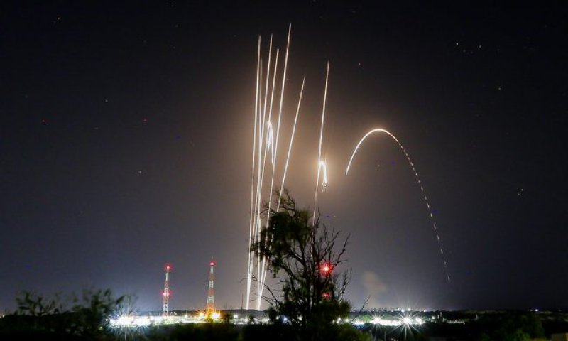 מטח שיגורים נוסף למרכז; זוהו לפחות 12 ירוטים