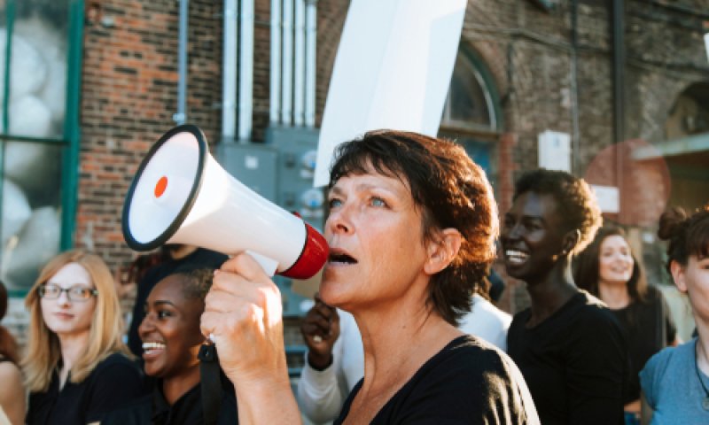 יש מי שנפגע מהמאבק הנשי &ndash; הפמיניסטי