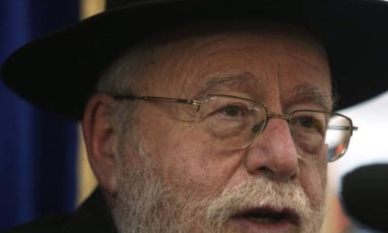 הרב ליאור: "להתנגד לחוק הפונדקאות גם במחיר של פירוק הקואליציה"